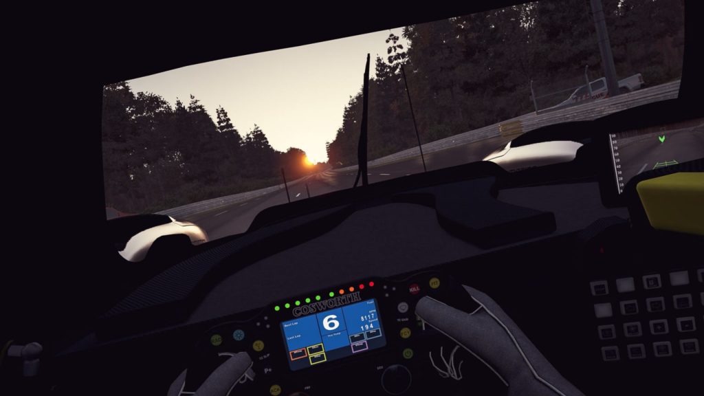 24 Hours of Le Mans Virtual - inside car